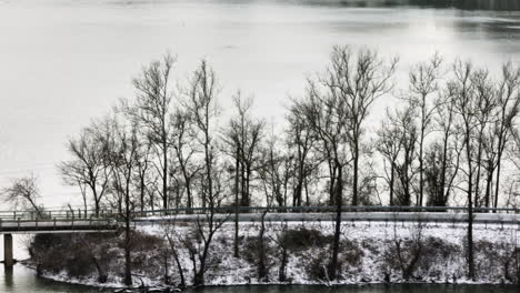 Wintry-Landscape-At-Lake-Sequoyah-In-Arkansas,-USA