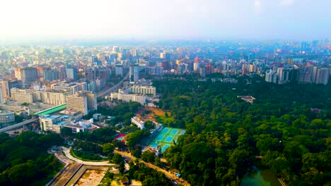 Suhrawardy-Udyan-National-Memorial-Park-In-Der-Metropole-Dhaka,-Bangladesch,-Luftaufnahme