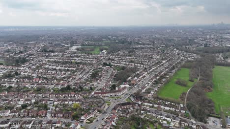 Straßen-Und-Wege-Southgate-Nord-London,-Großbritannien,-Drohne,-Luftaufnahme