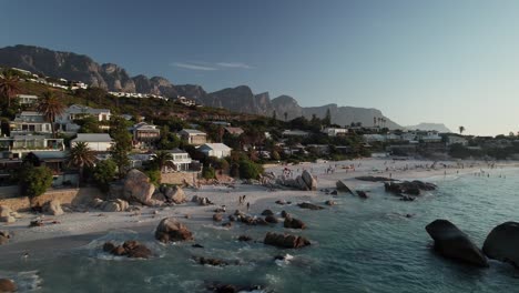 Seafront-Town-Resort-At-Clifton-Beaches-With-Twelve-Apostles-And-Table-Mountain-National-Park-In-Cape-Town,-South-Africa