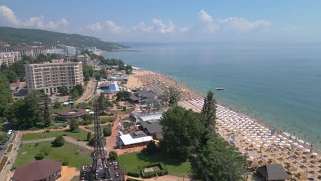 4K-Luftaufnahmen-Mit-Einer-Drohne-Am-Goldstrand,-Bulgarien