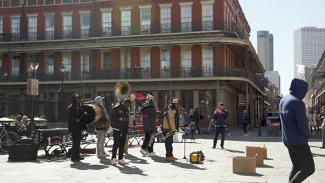 Brass-band-playing-Mardi-Gras-tunes-at-Jackson-Square-in-New-Orleans,-Louisiana