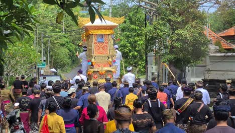 Hindu-Cremation-Ceremony-on-Bali-Island,-Indonesia