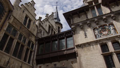 Fortaleza-Medieval-De-Het-Steen-En-El-Antiguo-Centro-De-La-Ciudad-De-Amberes,-Bélgica