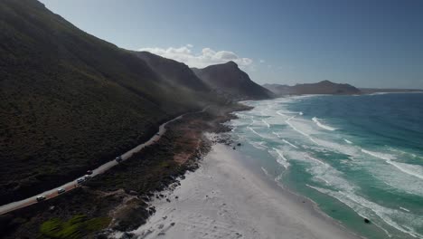 Witsand-Beach-Bergstraßen-In-Der-Nähe-Von-Nebligen-Klippen-Und-Scarborough-In-Kapstadt,-Südafrika