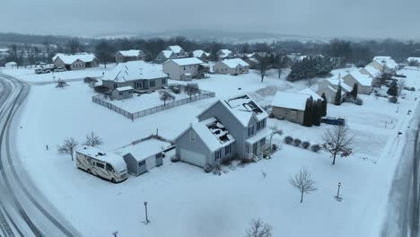 Schneebedeckte-Nachbarschaft-In-Den-USA