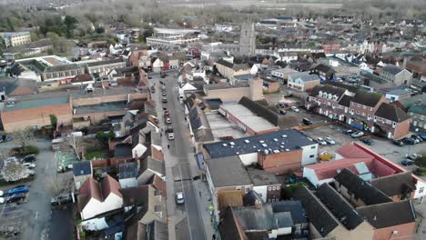 Drone-shot-showing-the-high-street-in-of-Sudbury-in-Suffolk,-UK