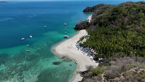 Isla-Tortuga-tropical-island-Costa-Rica-Central-America-palms-trees-ocean-and-beach