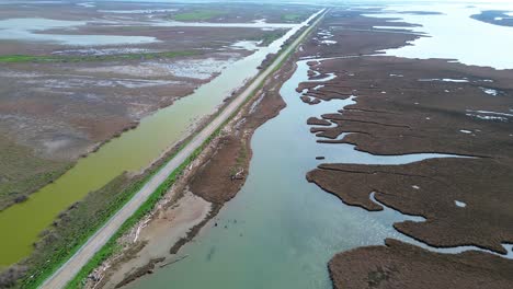 Toma-Aérea-Del-Parque-Nacional-Del-Río-Delta-Del-Evros-En-Grecia,-Imágenes-De-4k