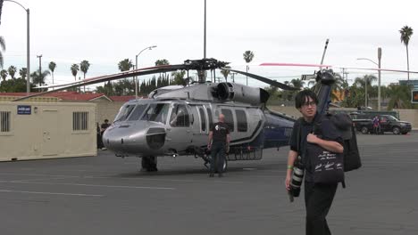 Blackhawk-Helicopter-landing-in-lot