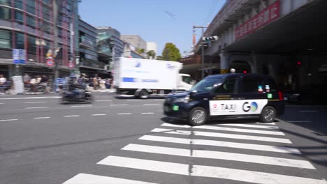 Calles-Japonesas,-Taxi-En-Japón,-Tokio,-Taxi