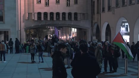 Vigilia-Crepuscular-Para-Las-Mujeres-Y-Palestina-En-La-Plaza-De-La-Ciudad