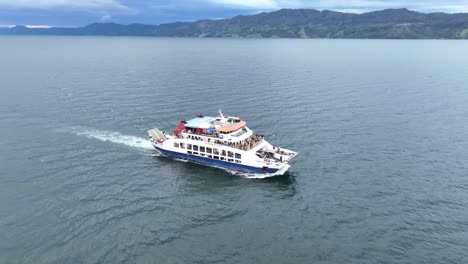 Ferry-connecting-numerous-islands-scattered-across-the-expansive-lake