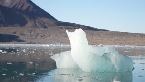 Glacier-Ice-in-Glacial-Lagoon,-Svalbard-Island,-Arctic-Circle,-Norway