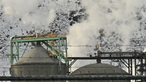 Industrielle-Eminenz:-Die-Skyline-Des-Fortschritts