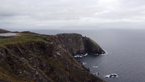 Drone-footage-of-the-Slieve-League-Cliffs-on-coast-of-Ireland-on-an-overcast-day