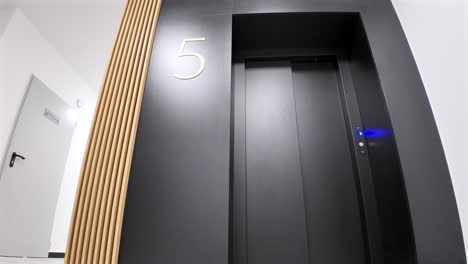 Black-Modern-Elevator-In-New-Building