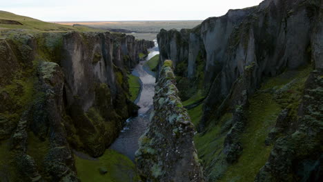 Scenic-Landscape-Of-Fjadrargljufur-Canyon-In-Southern-Region,-Iceland-At-Sunset