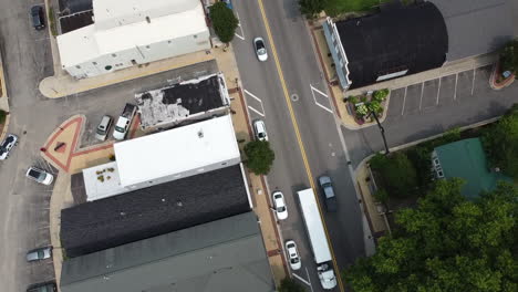 Fremont-Michigan-Drone-Imágenes-Aéreas-Del-Centro-De-Los-Edificios-Paisaje-Urbano