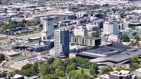 Altos-Edificios-De-Oficinas,-Victoria-Square,-Te-Pao-Y-Cathedral-Square-En-Christchurch,-Nueva-Zelanda