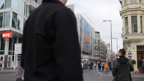 Street-View-Of-Famous-Checkpoint-Charlie-In-Daytime-In-Berlin,-Germany