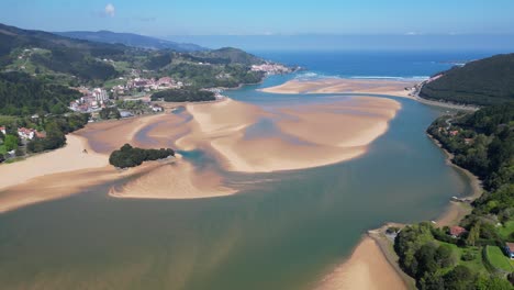 Urdaibai-Estuary-and-Beaches-in-Bay-of-Biscay,-Basque-Country,-North-Spain---Aerial-4k-Circling