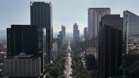 Aerial-Capture-of-the-International-Women's-Day-Parade-in-Paseo-de-la-Reforma,-CDMX