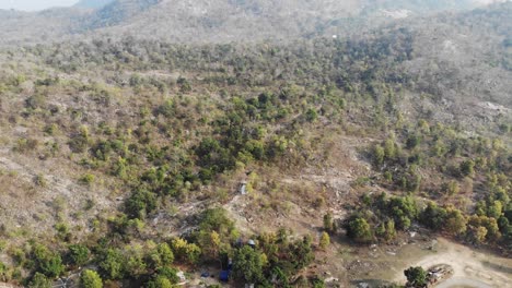 Aerial-shot-of-dense-forest-near-Maa-Kauleshwari-Temple,-Chatra,-Jharkhand,-India