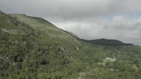 French-Pyrenees-mountains-on-cloudy-day,-France