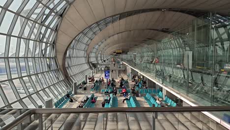 Un-Salón-En-El-Aeropuerto-De-Suvarnabhumi-En-La-Ciudad-De-Bangkok.