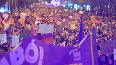 Miles-De-Personas-Participan-En-Una-Manifestación-En-El-Día-Internacional-De-La-Mujer.