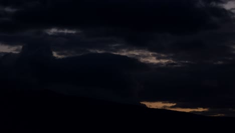 Lapso-De-Tiempo-De-Montañas-épicas-De-La-Montaña-Vitosha,-Bulgaria-Al-Atardecer.