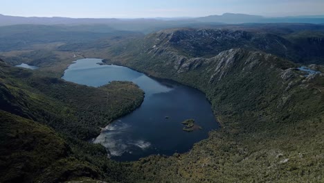 Aerial-shot-of-Cradle-mountain-and-dove-lake-in-Tasmania-,-Australia