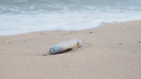 An-Einem-Abgelegenen-Strand-Im-äußersten-Norden-Australiens-Wurde-Müll-Angespült