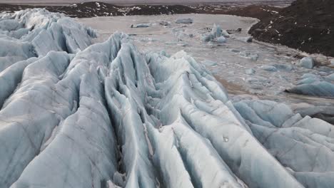 Glaciar-Vatnajokull-En-El-Sur-De-Islandia,-Vuelo-Aéreo-Sobre-Grietas