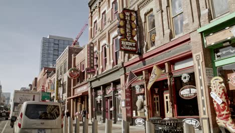 Broadway-Street-in-Nashville,-Tennessee-during-the-day-with-video-panning-left-to-right