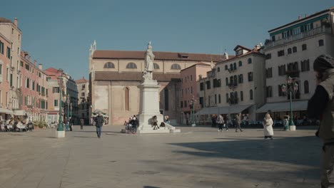 Plaza-Veneciana-En-La-Serena-Luz-Del-Día---Vista-Panorámica