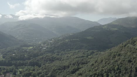 Landscape-of-French-Pyrenees-on-summer-season