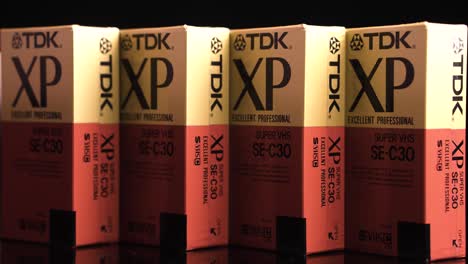 TDK-XP-Super-VHS-Videokassetten,-Nahaufnahme