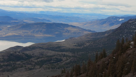 Vistas-Impresionantes-De-Las-Tierras-Altas-De-Thompson-Okanagan