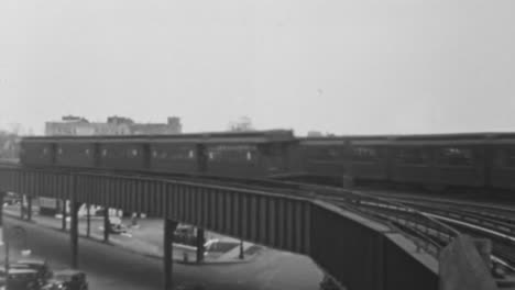 Railroad-Over-New-York-City-on-Sunny-Day-in-the-1930s