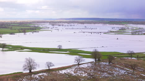 Große-Teile-Des-Ackerlandes-In-Der-Landschaft-Von-Somerset-Nach-Überschwemmungen-überschwemmt