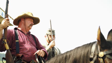 Confederate-Soldiers-on-Horses