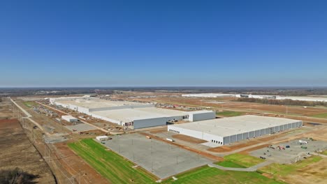 Aerial-clip-of-Ford's-massive-facility-under-construction,-BlueOval-City,-in-Stanton,-Tennessee