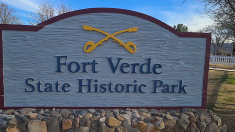 Fort-Verde-State-Historic-Park-Sign,-Camp-Verde-Town,-Arizona-USA,-Close-Up