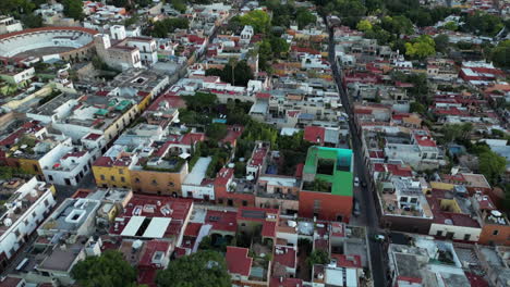 Drone-Volando-Sobre-Pueblo-Hispano-Tradicional