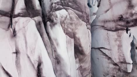 Black-and-white-textured-glacier-in-Iceland-reveals-hypnotic-patterns