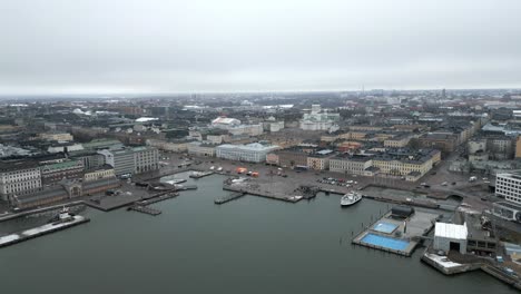 Helsinki-cityscape-with-Helsinki-Cathedral,-South-Harbor-and-Market-Square-Kauppatori-,-Finland