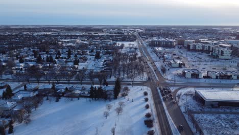 Wunderschöne-Winter-Luftaufnahmen-Der-Stadt-Winnipeg,-Kanada