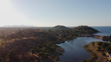 Flying-over-the-amazing-views-of-Malawi-Lake,-in-Malawi,-AFRICA